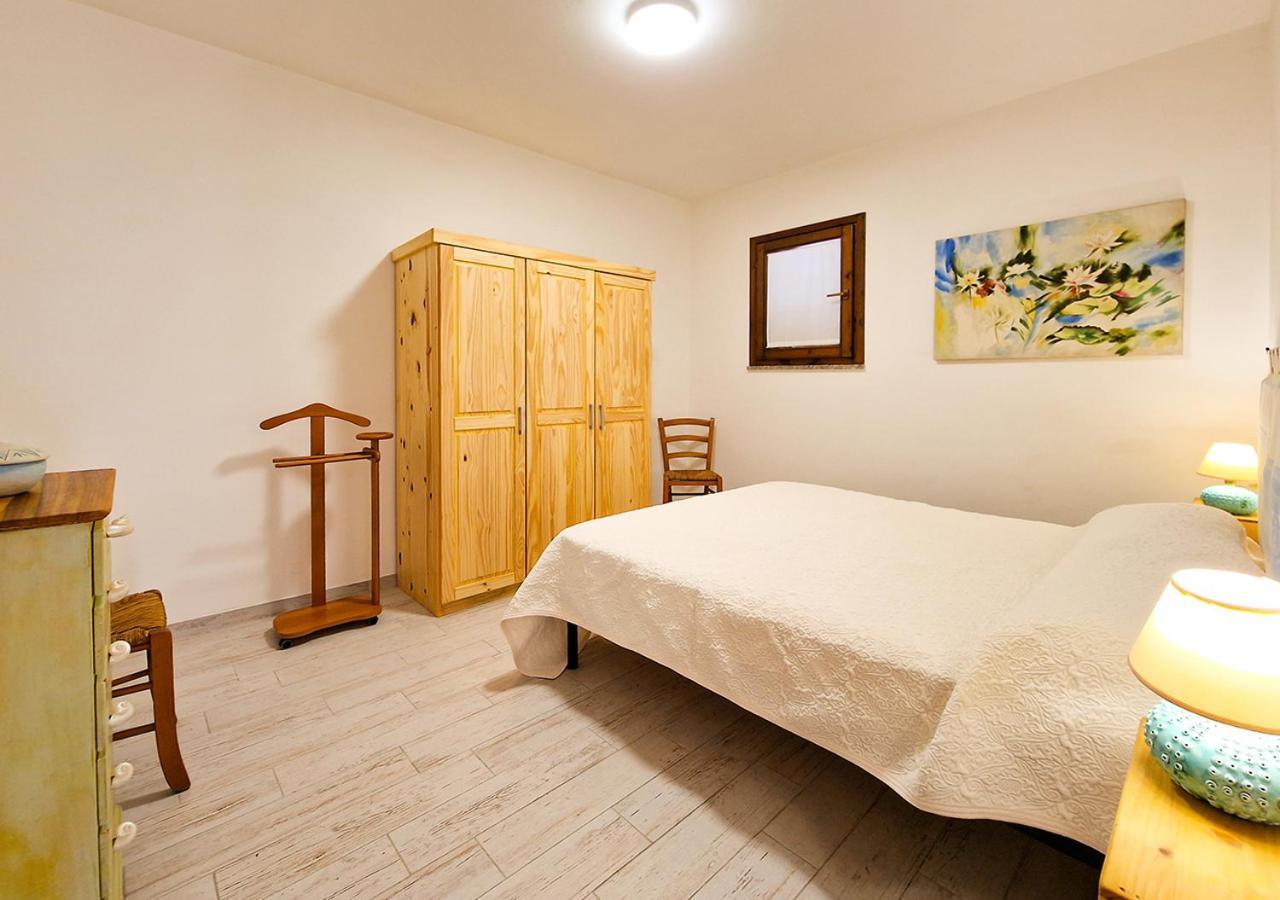 Residenza Quarto 02 - La Maddalena Apartment La Maddalena  Exterior photo